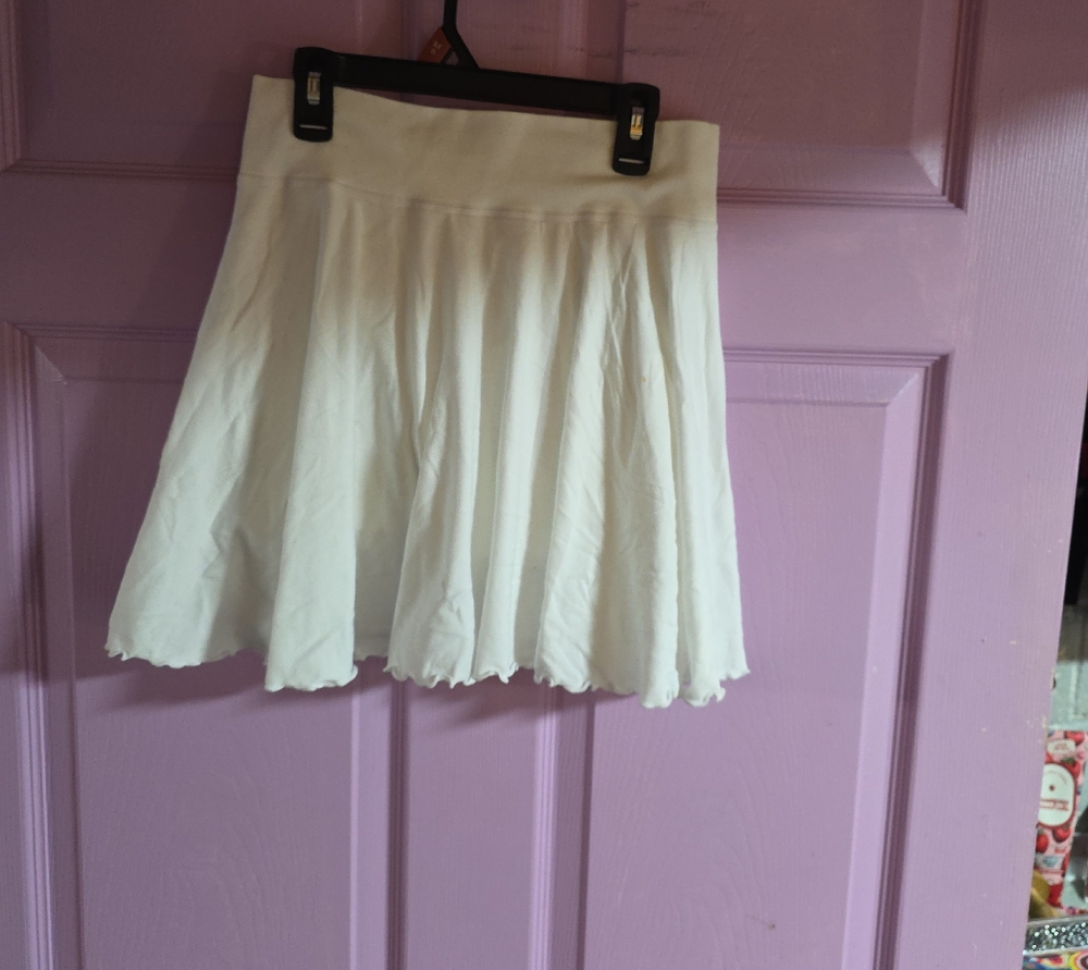 Classic White Circle Skirt – Flared Skater Style